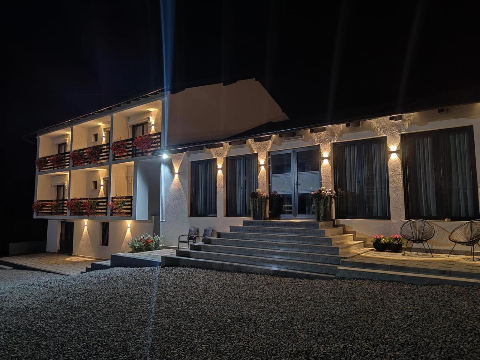 Flori De Tei Maramures Săcel Exterior foto